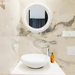 Durres Str Modern - The Nest Apartmán *