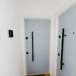 Durres Str Modern - The Nest Apartmán *