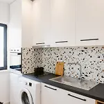 Durres Str Modern - The Nest Tirana