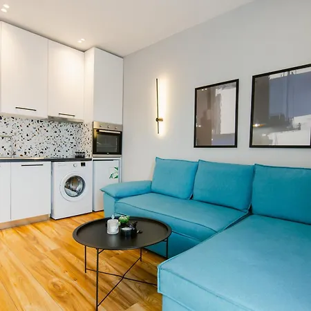 Durres Str Modern - The Nest Apartamento *