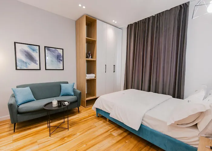 Durres Str Modern - The Nest Tirana