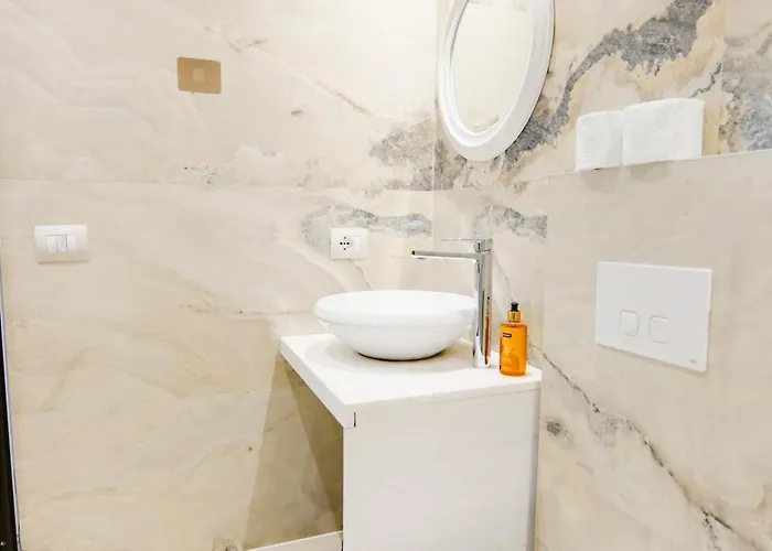 Durres Str Modern - The Nest Apartament