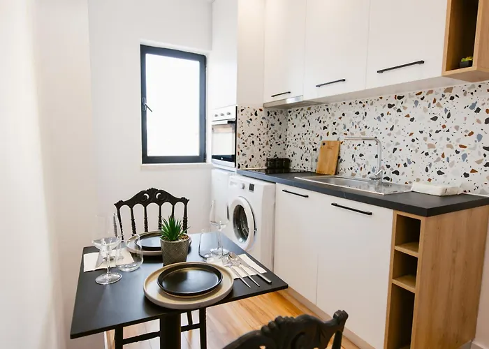 Durres Str Modern - The Nest アパート ティラナ