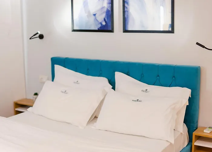 Durres Str Modern - The Nest アパート